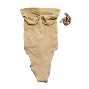 Skims Seamless Sculpt Strapless Bodysuit Clay Tan Small NWOT